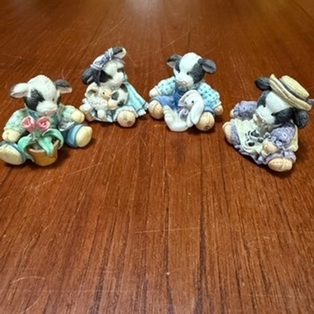 Enesco Moo Moo Mine Mary Rhyner Cow Figurines Set of 4 Vintage 1994 Farmhouse